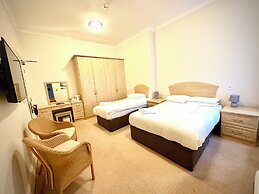 THE GROVE HOTEL