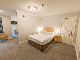 THE GROVE HOTEL