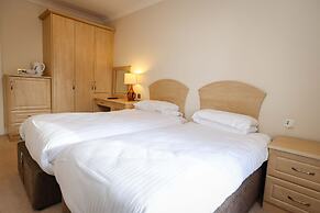 THE GROVE HOTEL