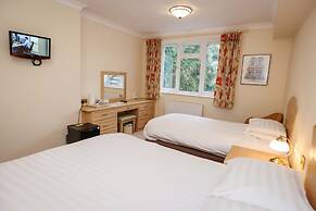 THE GROVE HOTEL