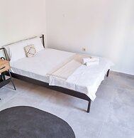 Four Holiday Suites