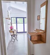 Four Holiday Suites
