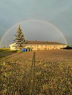 Earlton Motel