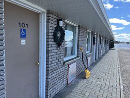 Earlton Motel