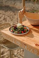 Raw Beach Hotel