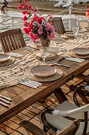 Raw Beach Hotel