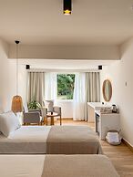 Raw Beach Hotel