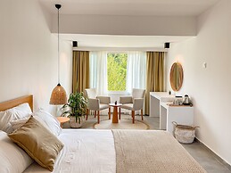Raw Beach Hotel