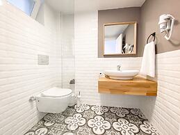 Raw Beach Hotel