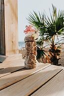Raw Beach Hotel