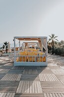 Raw Beach Hotel