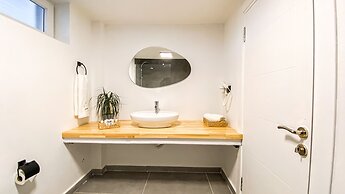 Raw Beach Hotel