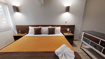Tokio Suites