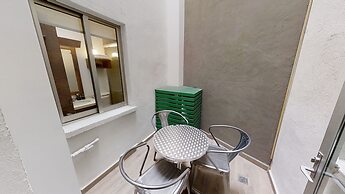 Tokio Suites