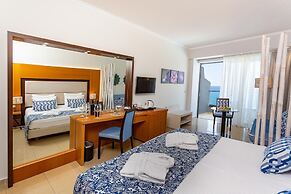 Lindos Bay Suites