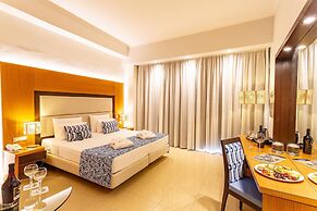 Lindos Bay Suites