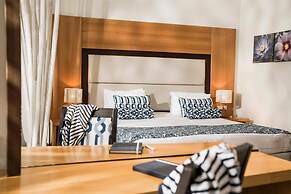 Lindos Bay Suites