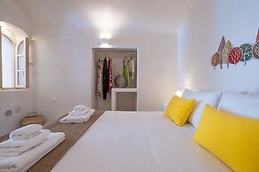 White Orchid Cave House & Studio