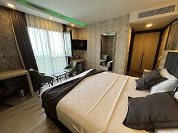 Avni Bey Otel