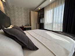 Avni Bey Otel