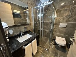 Avni Bey Otel