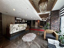 Avni Bey Otel