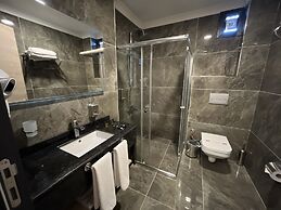 Avni Bey Otel