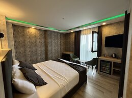 Avni Bey Otel
