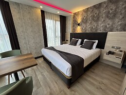 Avni Bey Otel