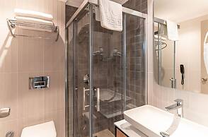 Pearly Hotel