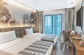 Pearly Hotel