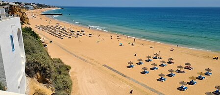 Albufeira Beach Cliffs House