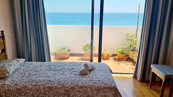 Albufeira Beach Cliffs House