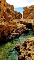 Albufeira Beach Cliffs House