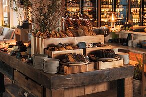 Thompson Madrid, by Hyatt