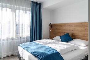 HOTEL83