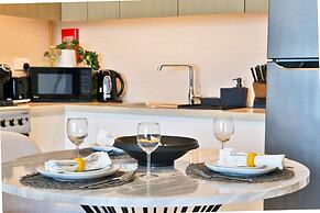HiGuests - EMAAR 52-42