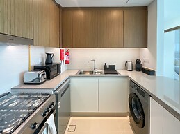 HiGuests - EMAAR 52-42