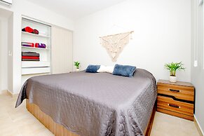 Private Garden Condo by Concierge4u