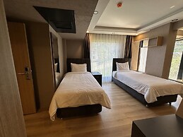 Şehrar Suit Hotel