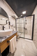 Şehrar Suit Hotel