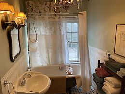 The Captain's House bed & breakfast