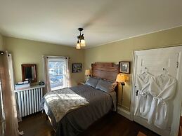 The Captain's House bed & breakfast