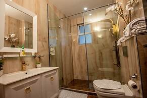MegMara Luxury Suites Nyali
