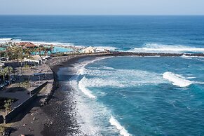 Ocean Vistas 24