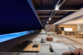 Untold Mykonos