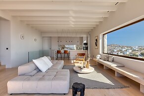 Untold Mykonos