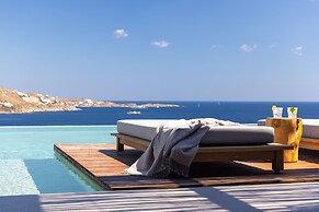 Untold Mykonos
