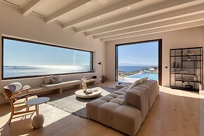 Untold Mykonos