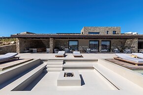 Untold Mykonos